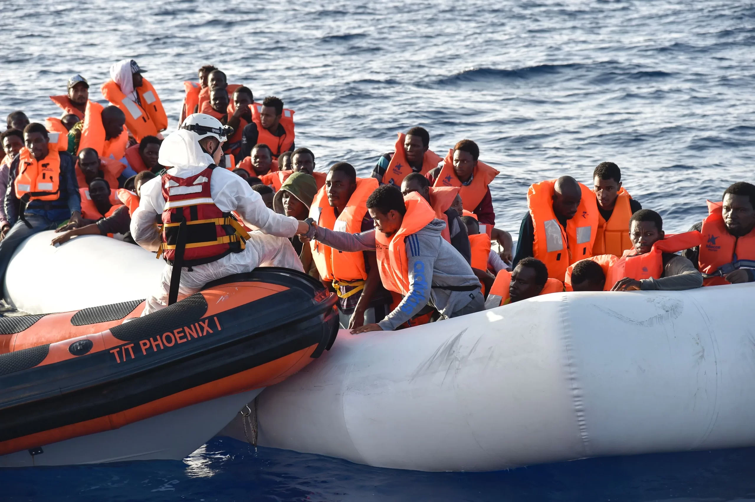 53 dead or missing as migrant boat capsizes off Libya - Sigmalive English